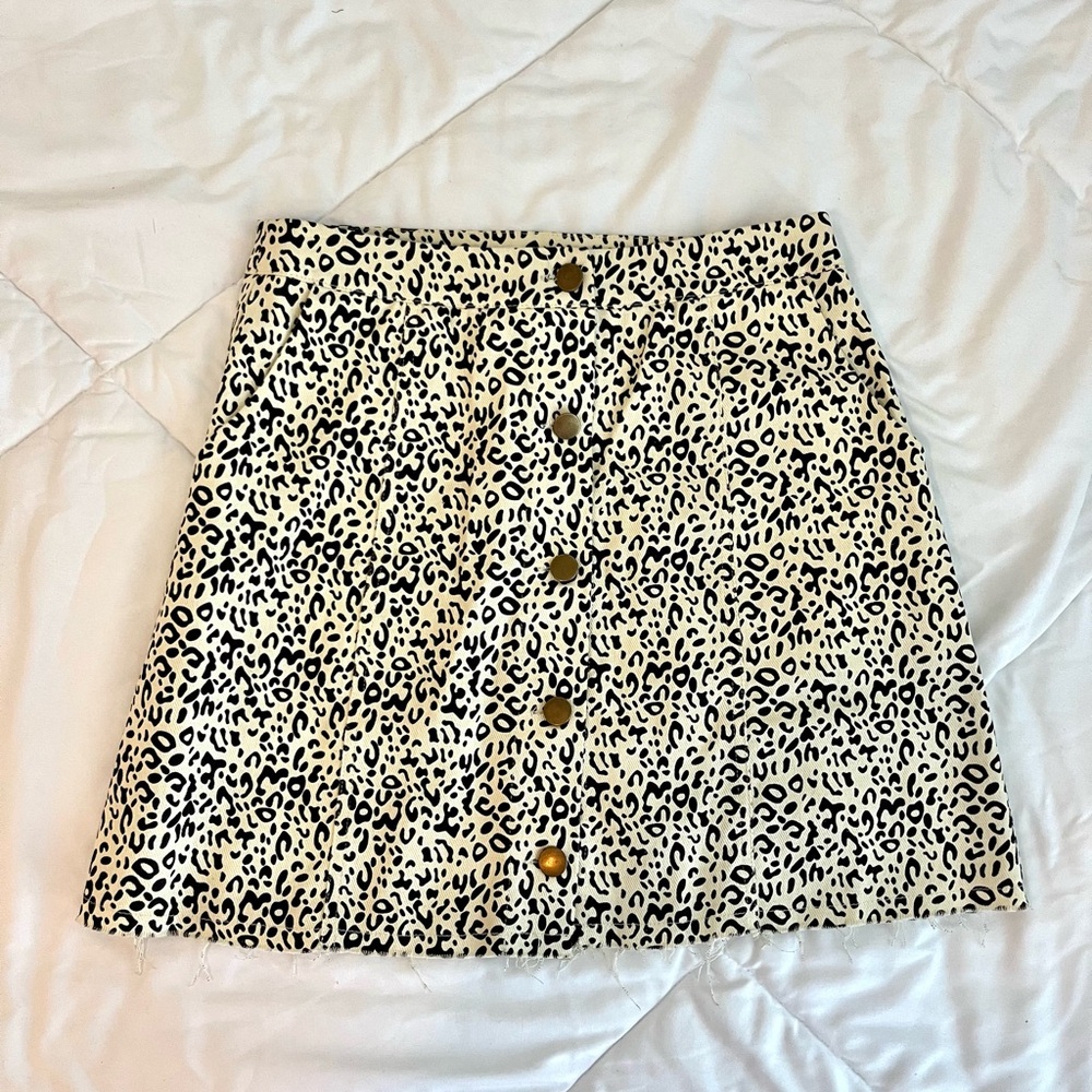 Cheetah mini skirt